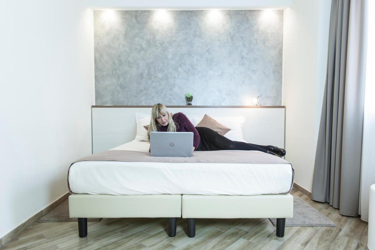 Bhl Boutique Rooms לנגנו מראה חיצוני תמונה